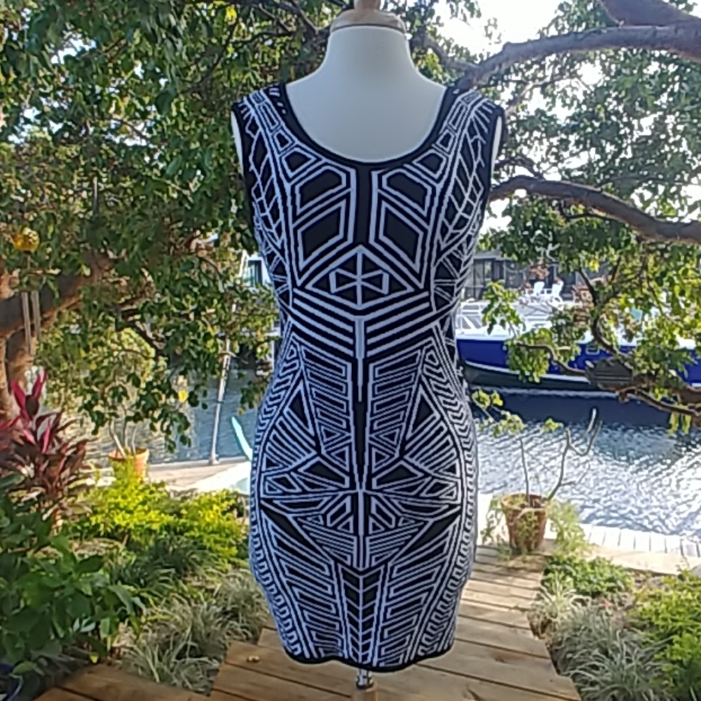Black and White Jacquard knit tank dress